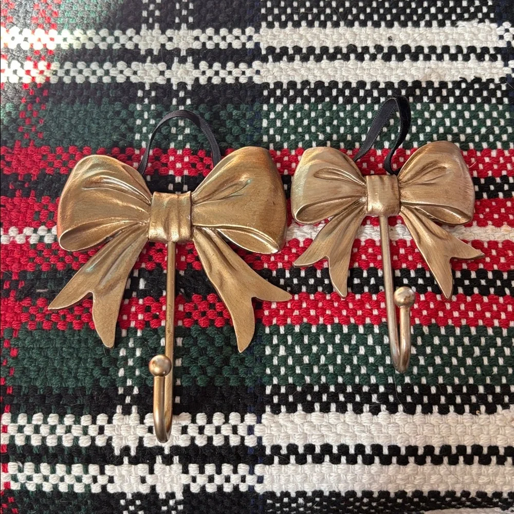 🎀🆕Gold Bow Wall Hooks, Bundle Of 2, Lg And Sm🎀